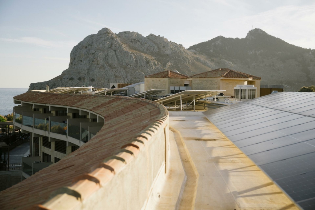 TUI_Sustainability_Rhodes_Emissions_Solarpanels_high